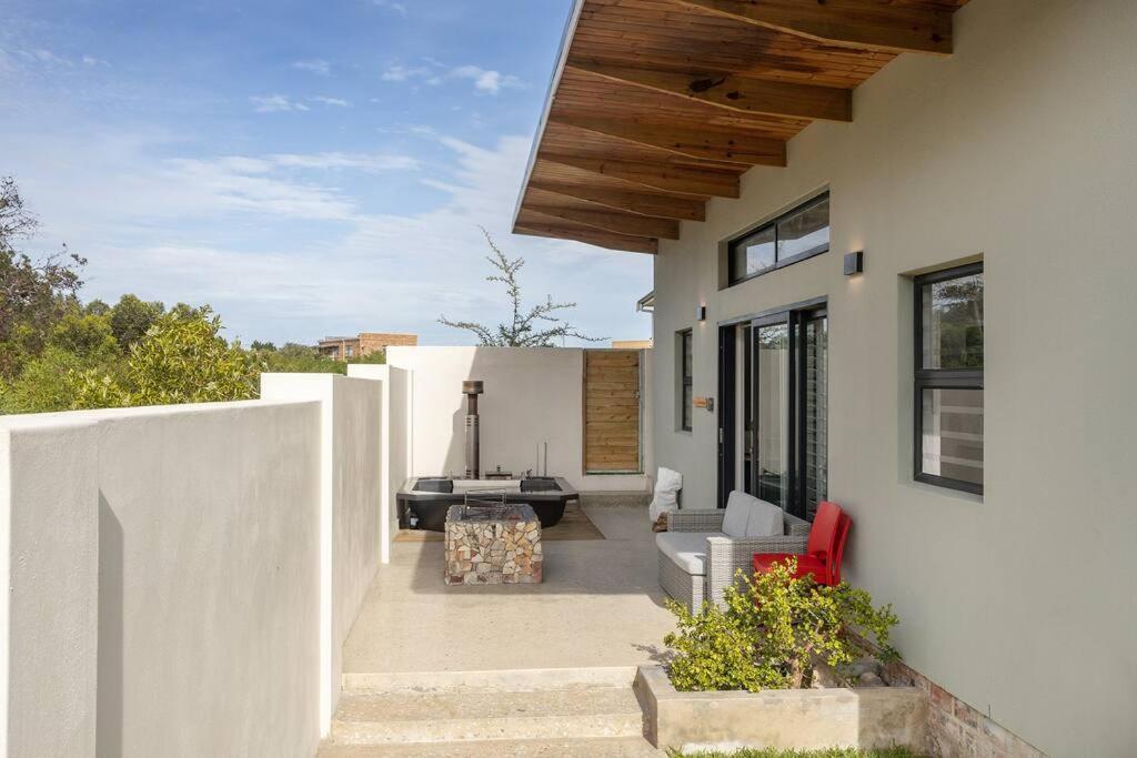 Mountain And Sea Cottage Херманус Екстериор снимка
